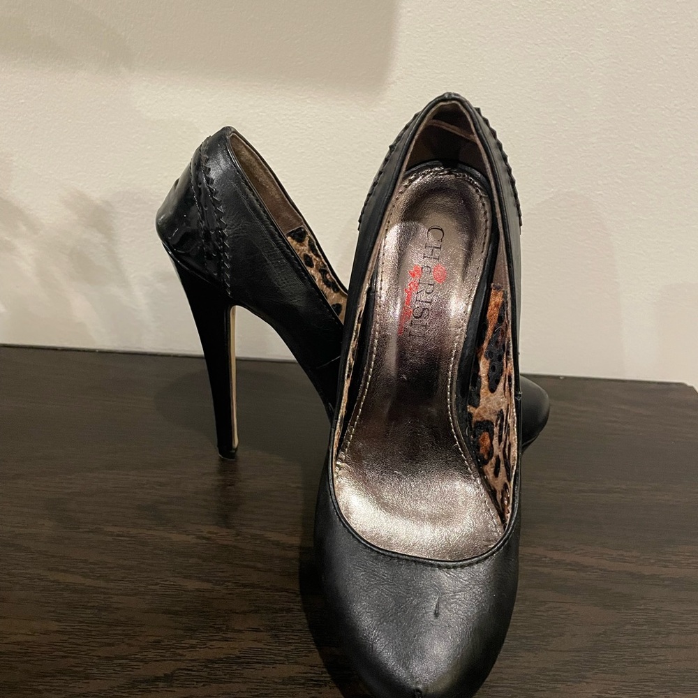 Shoes heals